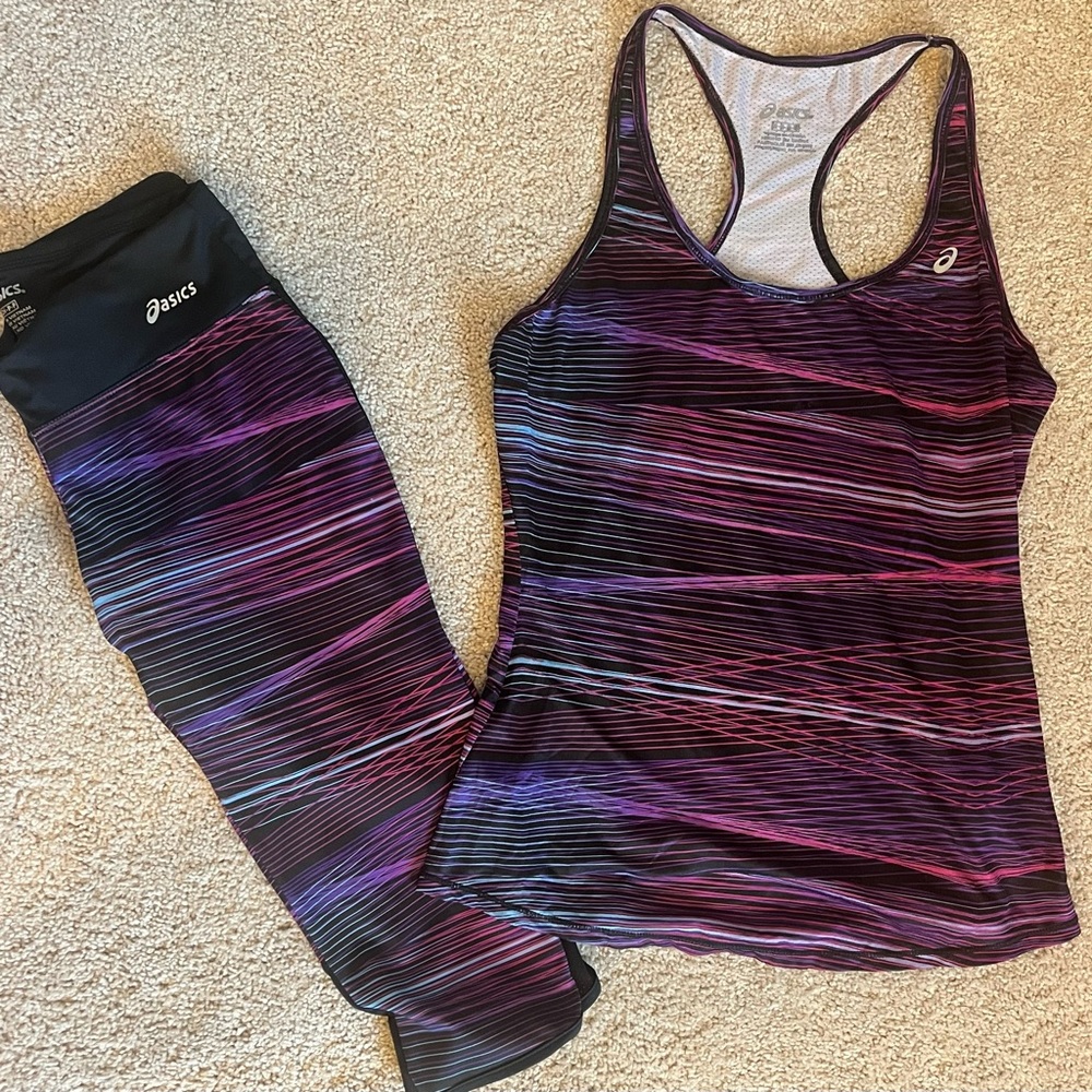 ASICS Women’s Top/Bottom Workout set for $14